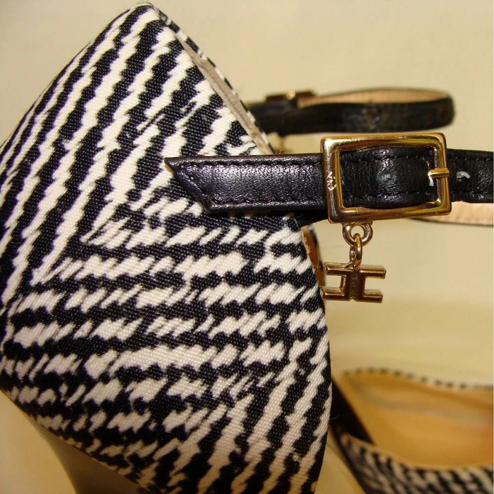ELISABETTA FRANCHI BLACK WHITE ANKLE STRAP SHOES HEELS SIZE 37.5 / 7.5 US C133